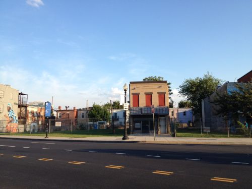 Florida & Q St NW lot 2014 07 18 (from WCP)